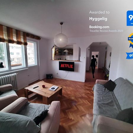 Hyggelig Apartamento Oradea Exterior foto